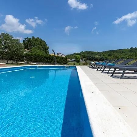 Dani-with Big Pool 50m2 *