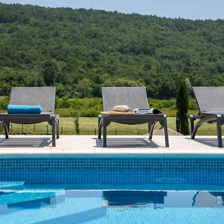 Dani-with Big Pool 50m2 Villa