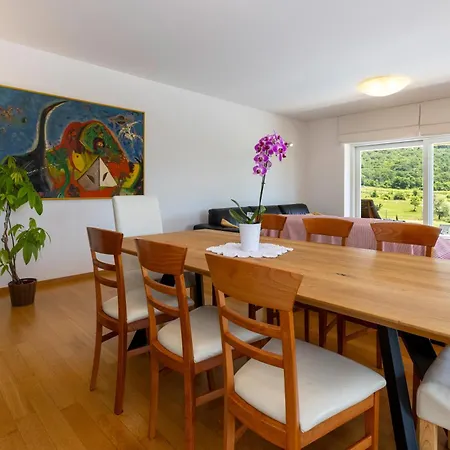 Dani-with Big Pool 50m2