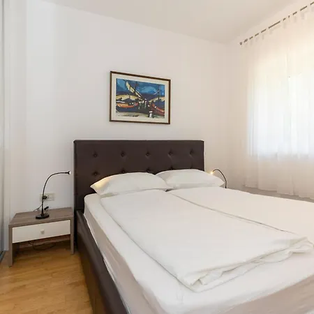 Dani-with Big Pool 50m2 Villa