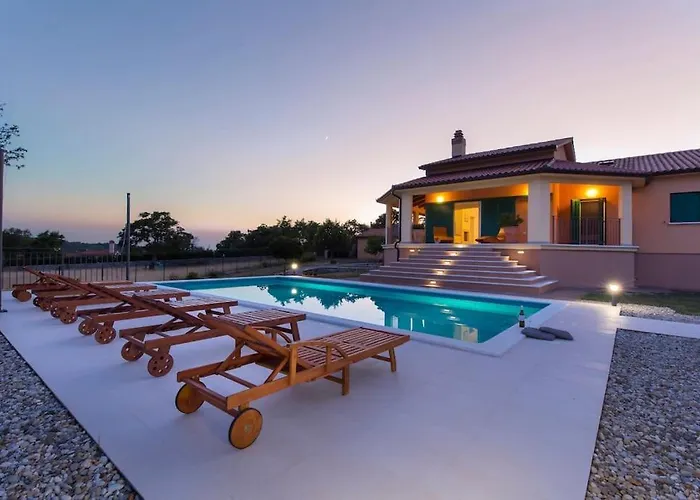 Vila Dani-with Big Pool 50m2 Labin (Istria)