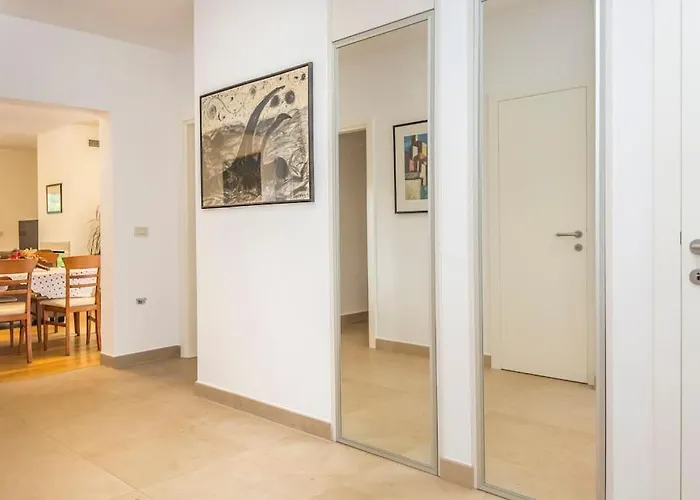 Dani-with Big Pool 50m2 *