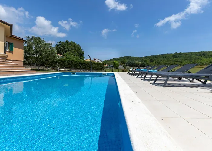 Dani-with Big Pool 50m2 *