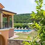 Villa Dani-with Big Pool 50m2 *