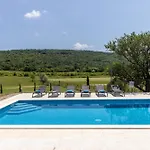 Dani-with Big Pool 50m2 Villa Labin (Istria)