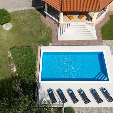 Dani-with Big Pool 50m2 Villa
